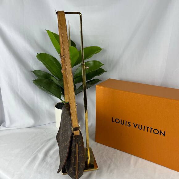 LOUIS VUITTON Musette Tango Adjustable Shoulder Strap Monogram Canvas W/COA - Picture 9 of 17